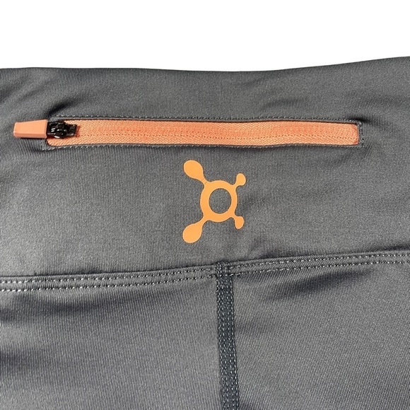 Orange theory Workout Leggings Gray with Floral • XL - Picture 3 of 6